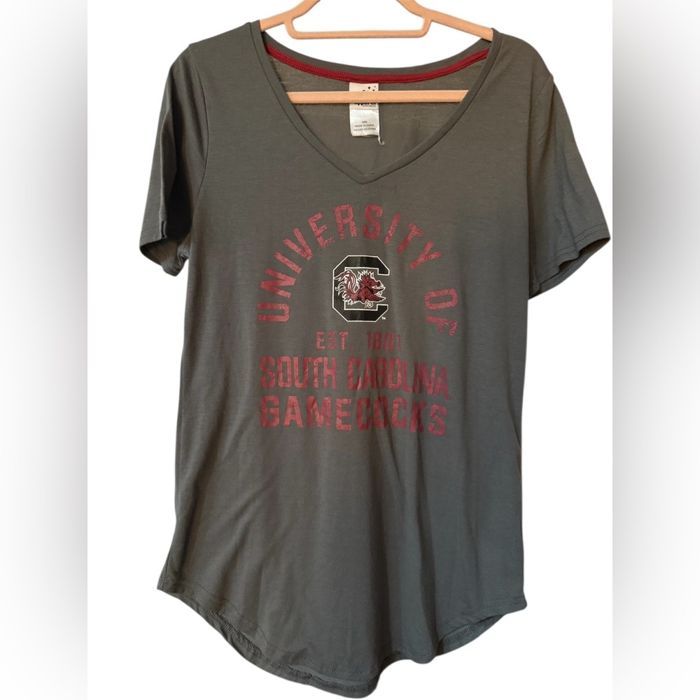Gray University of South Carolina Gamecocks V-Neck T-Shirt Size Medium